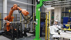 В Челябинске помощнику президента РФ продемонстрировали криогенные испытания