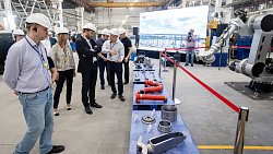 Помощник президента РФ посетил «Завод роботов» в Челябинске