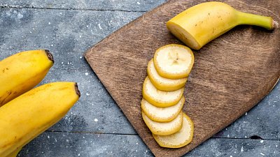 Вместо снотворного можно приготовить банановый чай