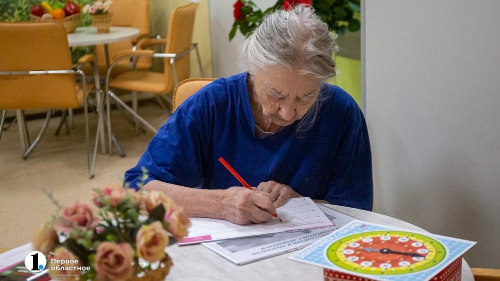 60 тысяч южноуральцев получают выплаты по уходу за нетрудоспособными