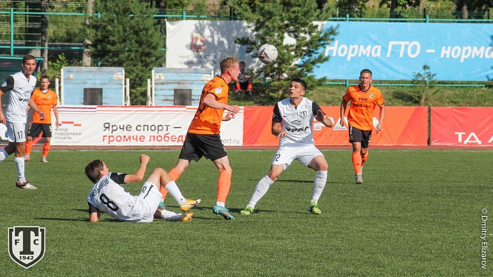 Футболисты «Торпедо» возглавили турнирную таблицу Второй лиги Б