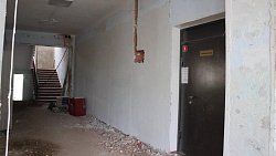 В Миассе за 50 миллионов рублей ремонтируют и обустраивают школу