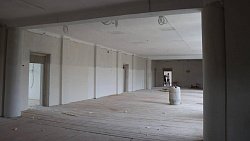 В Миассе за 50 миллионов рублей ремонтируют и обустраивают школу