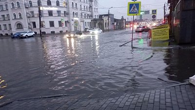 Предприниматели в Челябинске жалуются на убытки из-за потопа во время ливня