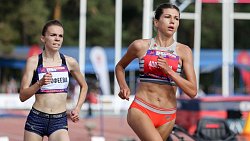 На чемпионате России по легкой атлетике в Челябинске разыгран первый комплект медалей