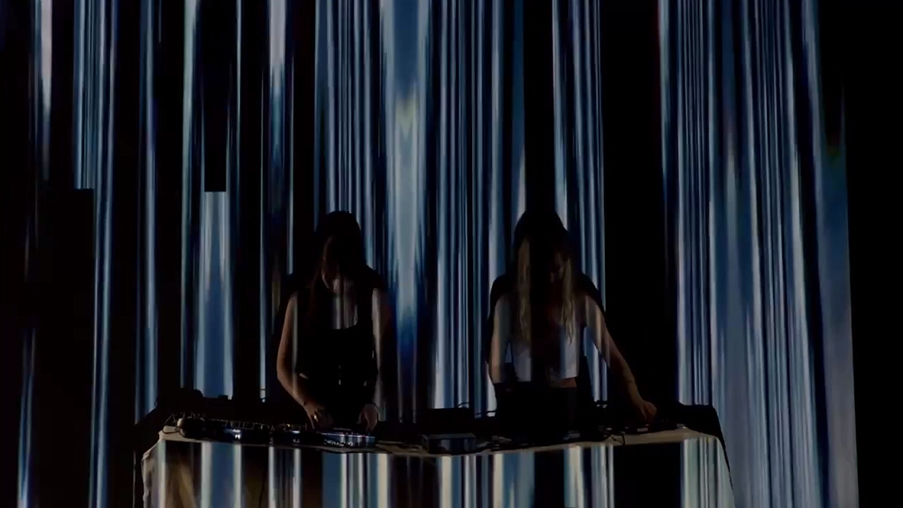 В челябинском кафе устроят аудиовизуальный перформанс с мрачным джазом