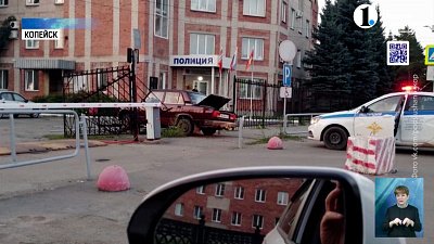 Водитель «ГАЗели» не справился с управлением и врезался в фуру