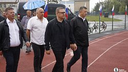 Алексей Текслер поручил главе Красноармейского района готовить проект строительства ледового дворца