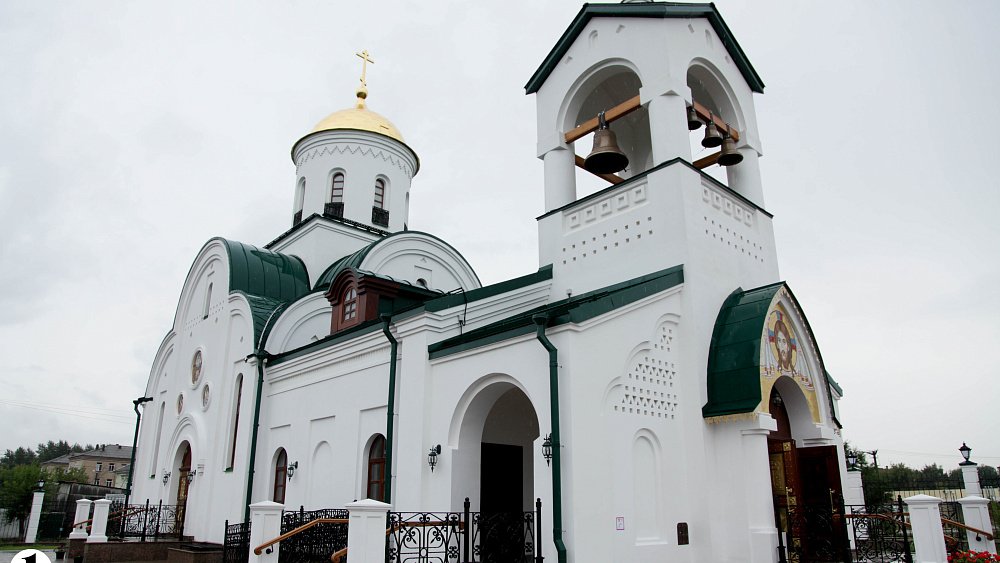 В поселке под Челябинском освятили православный храм