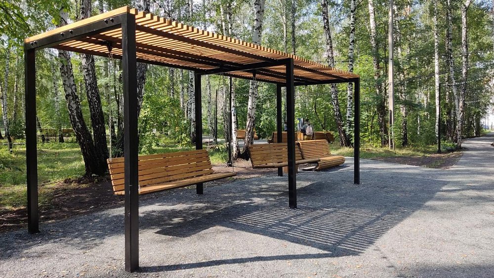 В челябинском микрорайоне Парковом появились сквер и экотропа