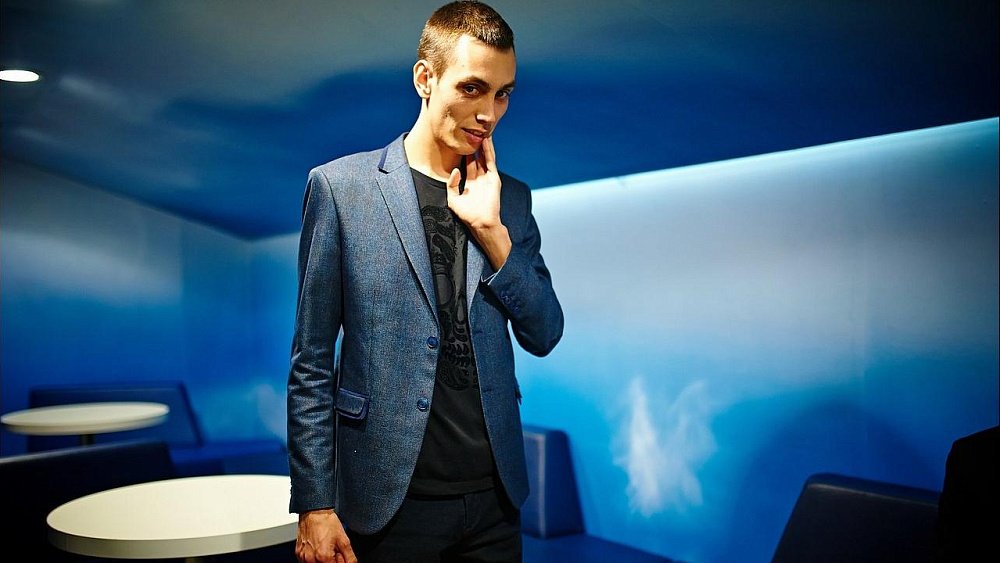 Известного ведущего праздников в Магнитогорске нашли мертвым