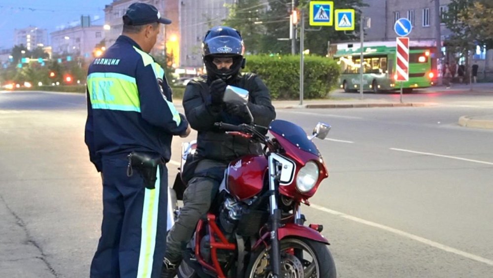 Полиция Челябинской области объявила охоту на шумных мотоциклистов