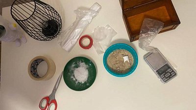 В Челябинске женщину задержали с 44 свертками метадона