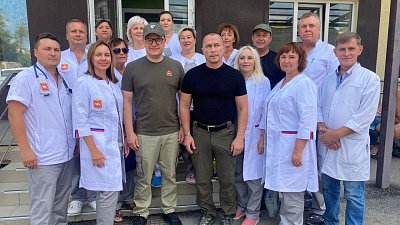 Губернатор Алексей Текслер встретился в Донбассе с медиками Южного Урала