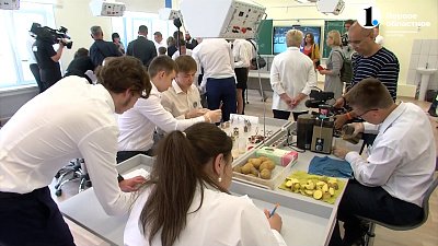 В десяти школах Челябинской области появятся губернаторские классы