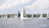 Кубок губернатора по парусному спорту проходит на озере Увильды в Челябинской области