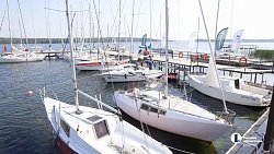 Кубок губернатора по парусному спорту проходит на озере Увильды в Челябинской области