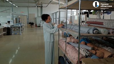 Горы одежды: как решить проблему текстильных отходов?