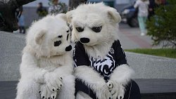 В Челябинске у арены «Трактор» открыли монумент Валерию Белоусову