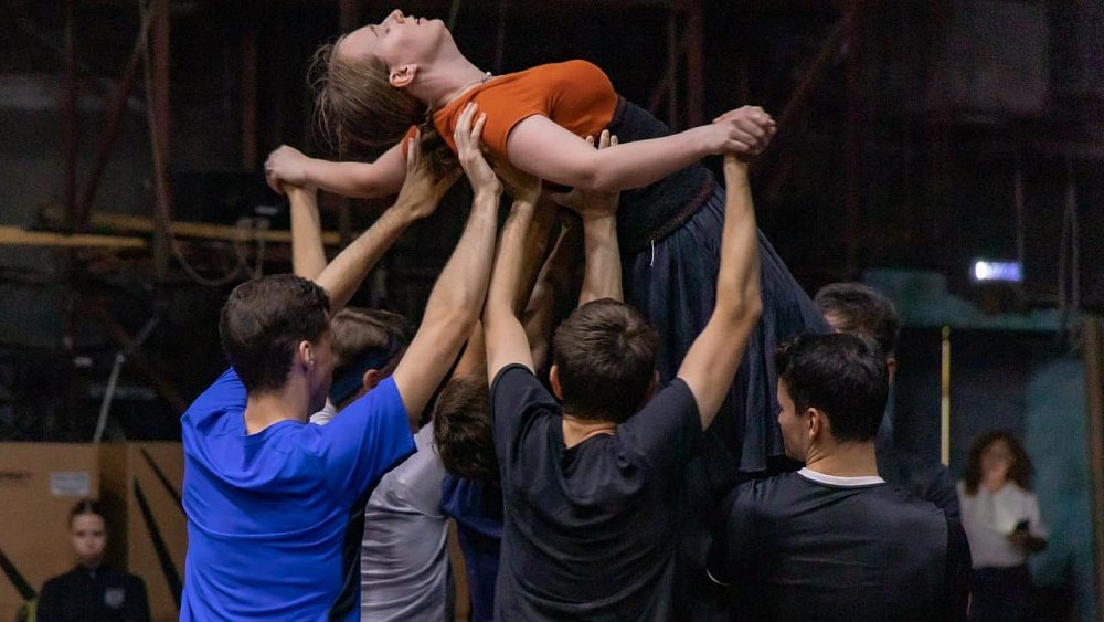 Челябинский театр оперы и балета готовит мюзикл «Алые паруса»