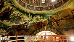 Реставраторы показали внутреннюю роспись храма Александра Невского в Челябинске