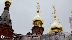 Реставраторы показали внутреннюю роспись храма Александра Невского в Челябинске