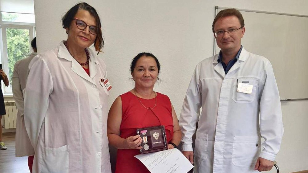 Жительницу Челябинской области наградили за донорство костного мозга