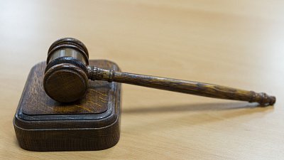 Бизнесмена отправили в колонию за хищение денег при модернизации оборонного завода в Копейске