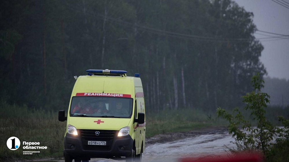 В Челябинской области военные направили скорую помощь к месту падения вертолета