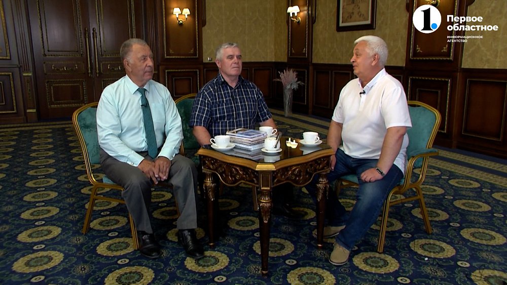 О мастере пера и армейском гитаристе — «Хорошие песни»