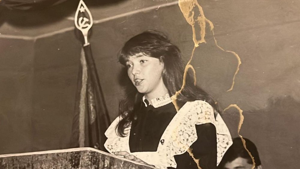 Ирина Гехт вспомнила, как дала первый звонок в школе