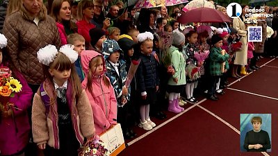 С Днём знаний школьников поздравил ветеран СВО