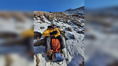 Студент ЧелГУ поднялся на самый высокий вулкан Азии