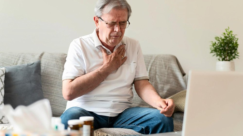 Первым симптомом хронической обструктивной болезни легких является кашель