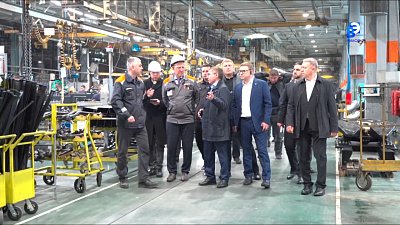 Полпред и губернатор посетили завод «УРАЛ»