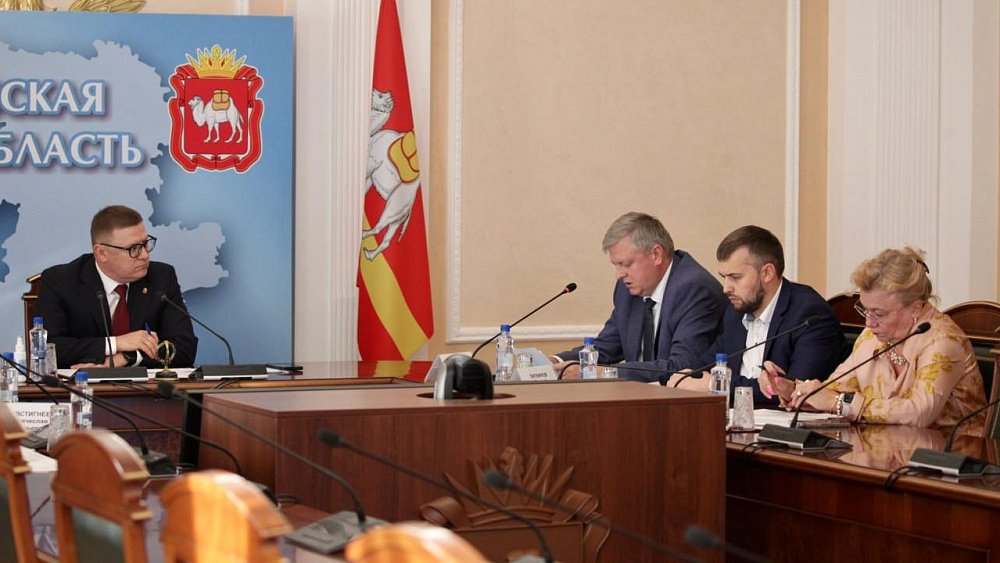 Алексей Текслер поручил завершить уборочную кампанию в Челябинской области до минусовых температур