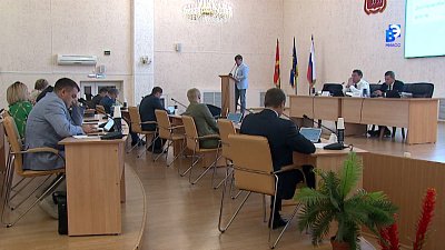 13 решений приняли депутаты на очередной сессии