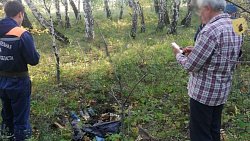 Под Челябинском неизвестные выбросили в лесу пластиковые бутылки с ртутью