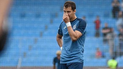 Футбольный клуб «Челябинск» расторг контракт с форвардом Ильей Карпуком