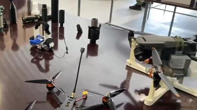 Борис Подольный и Юрий Подоляка посетили лабораторию по производству FPV-дронов в Челябинске