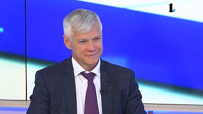 Нарушение в начисление пенсий и экономические вопросы. Что происходит вокруг нас? — «Есть вопрос»