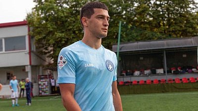 Футбольный клуб «Челябинск» заключил контракт с форвардом Азизом Газиевым