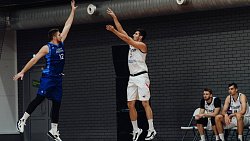 Баскетболисты «Металлурга» стали серебряными призерами предсезонного турнира в Ижевске