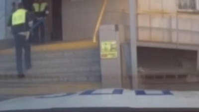 В Челябинске инспекторы ДПС сопроводили автомобиль с роженицей