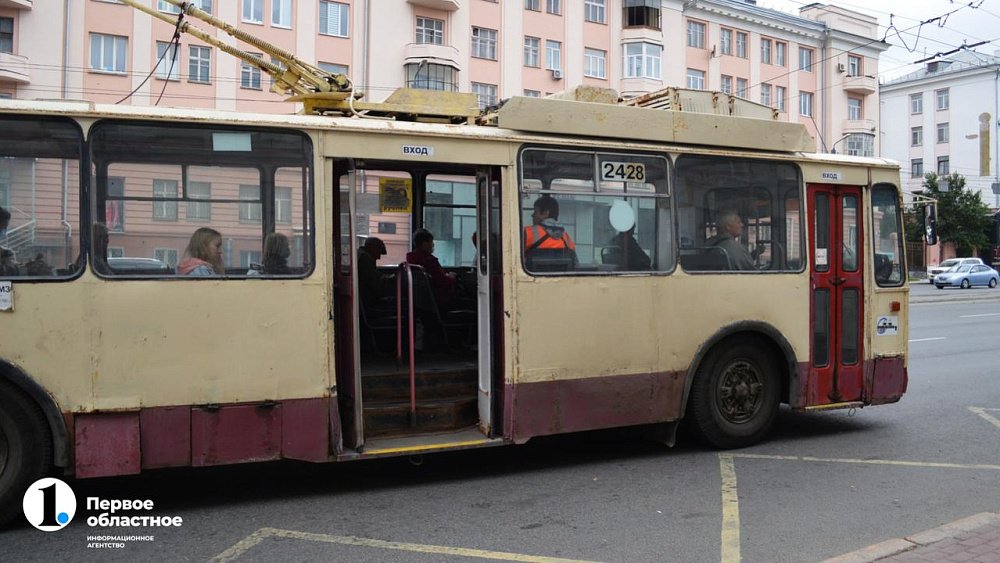В Челябинске до середины октября отменили все троллейбусы на АМЗ