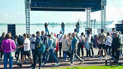 В Челябинске официально открыли новую набережную на Первом озере