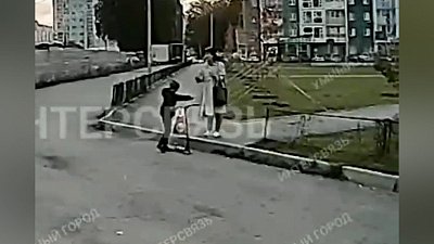 В Челябинске женщина звала чужого ребенка уехать с ней на машине
