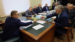 Южноуральцы попросили у Алексея Текслера спортплощадку, детсад и Дом культуры