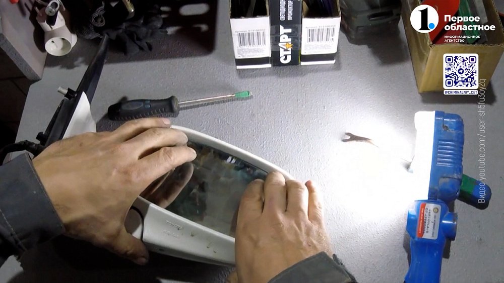 В Челябинске задержали вора автозеркал