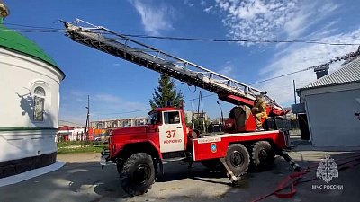 В Копейске сотрудники МЧС провели тренировку по ликвидации возгорания